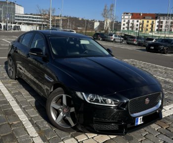 Jaguar XE